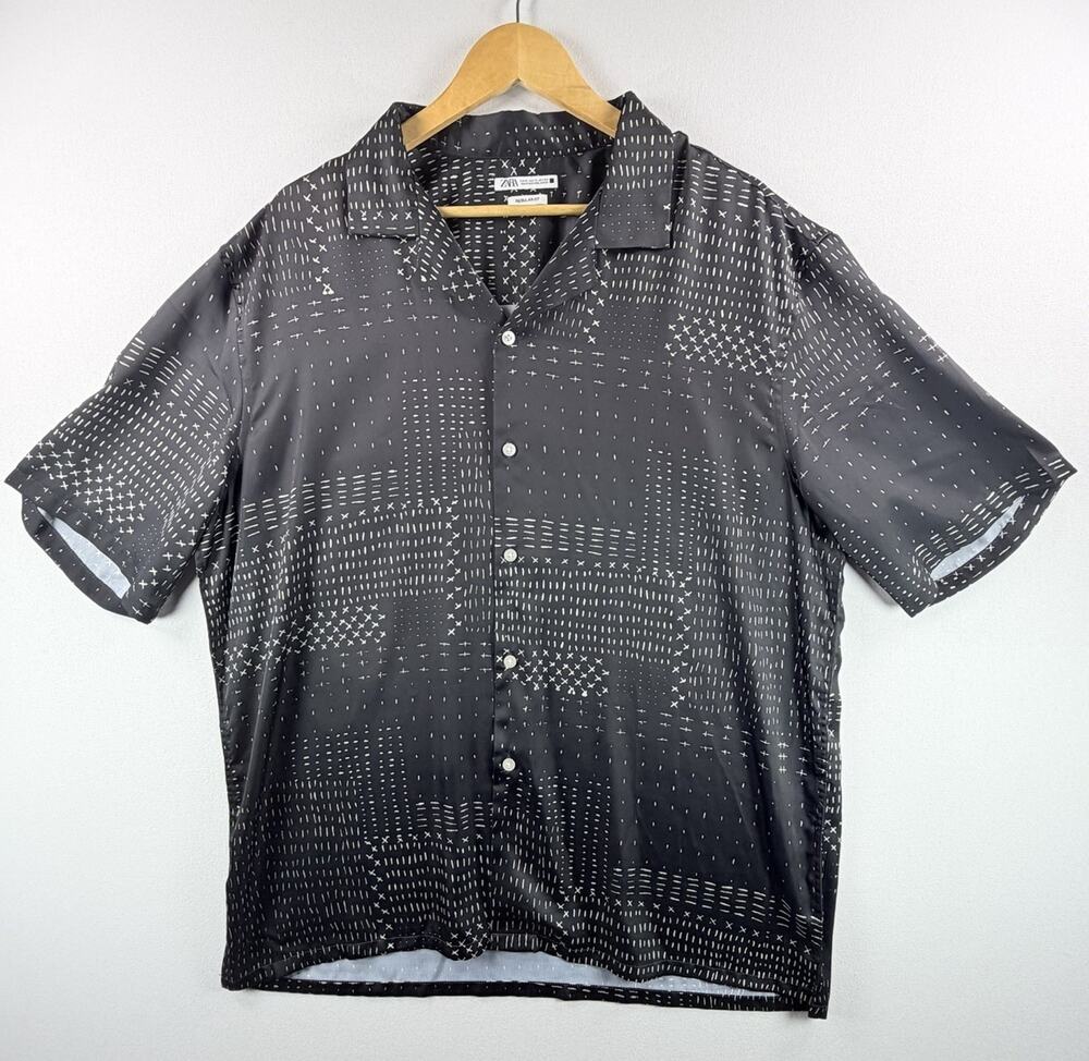 Zara Men’s Short Sleeve Button Up Shirt Abstract Print Black Polyester Size Xl